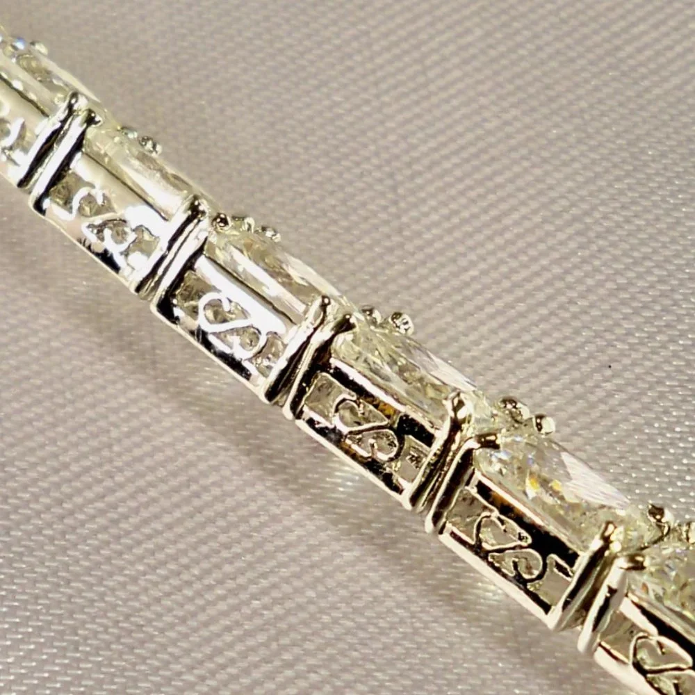 NEW Radiant Cut Purple Cubic Zirconias Silver DESIGNER Bracelet